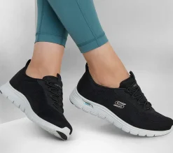 SKECHERS Arch Fit Vista BKGD New