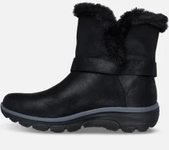 SKECHERS Relaxed Fit: Slip-ins: Easy Going - Dreamers Move BLK Fashion